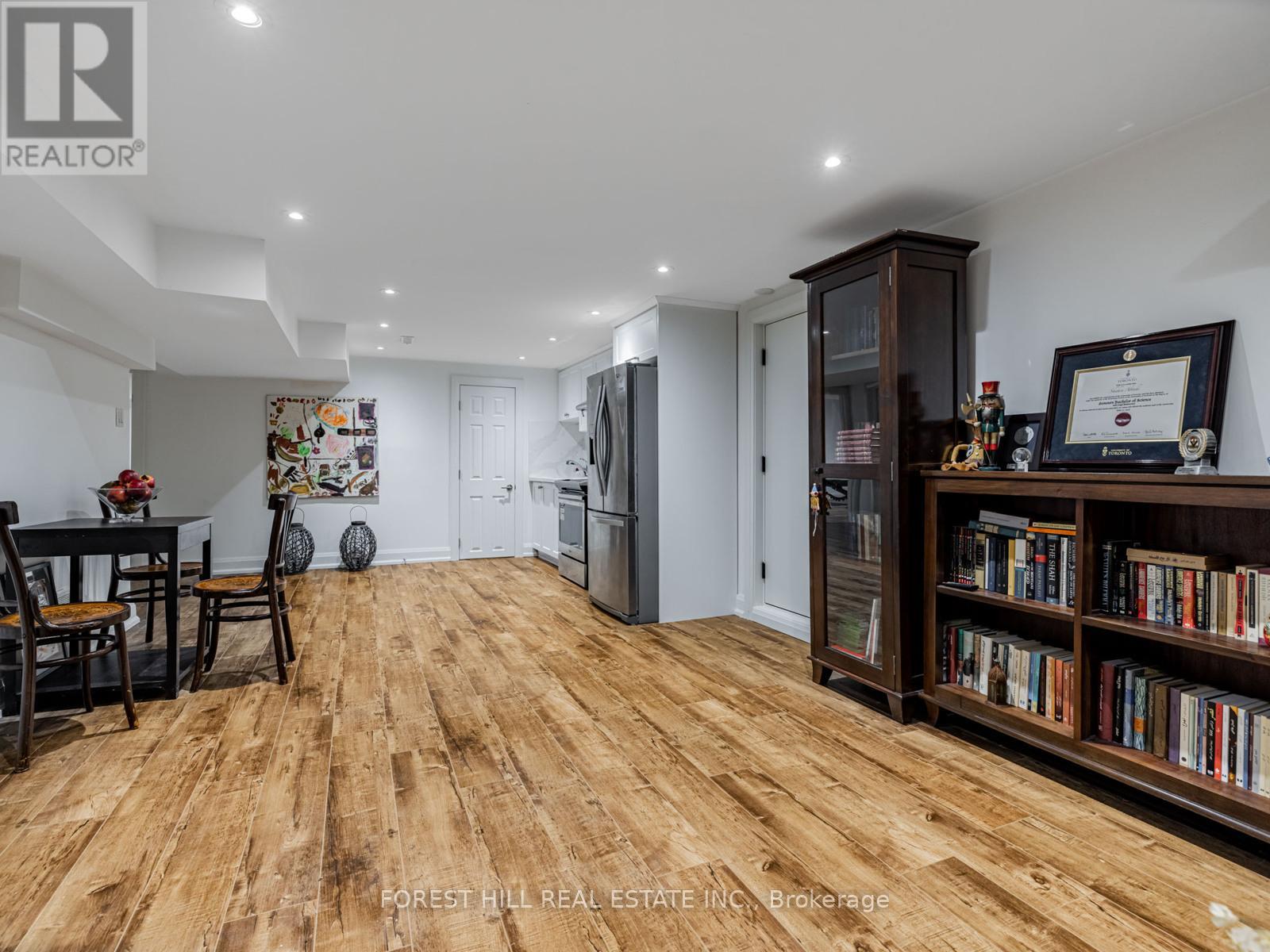 30 Chiswell Crescent, Toronto, Ontario  M2N 6E1 - Photo 4 - C12721574