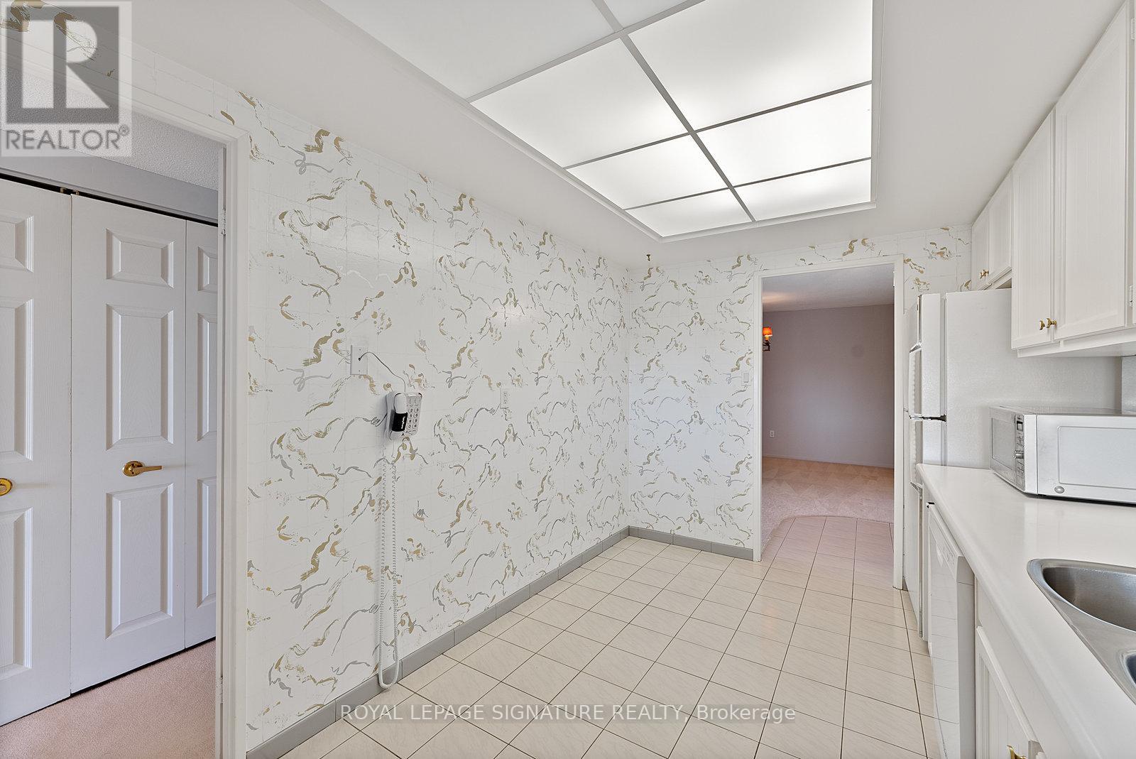 404 - 1555 Finch Avenue E, Toronto, Ontario  M2J 4X9 - Photo 28 - C12721628