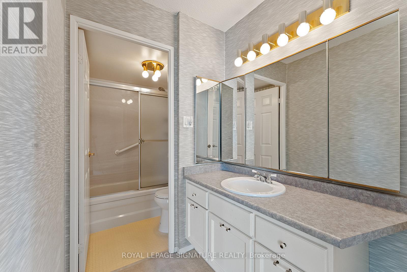 404 - 1555 Finch Avenue E, Toronto, Ontario  M2J 4X9 - Photo 37 - C12721628