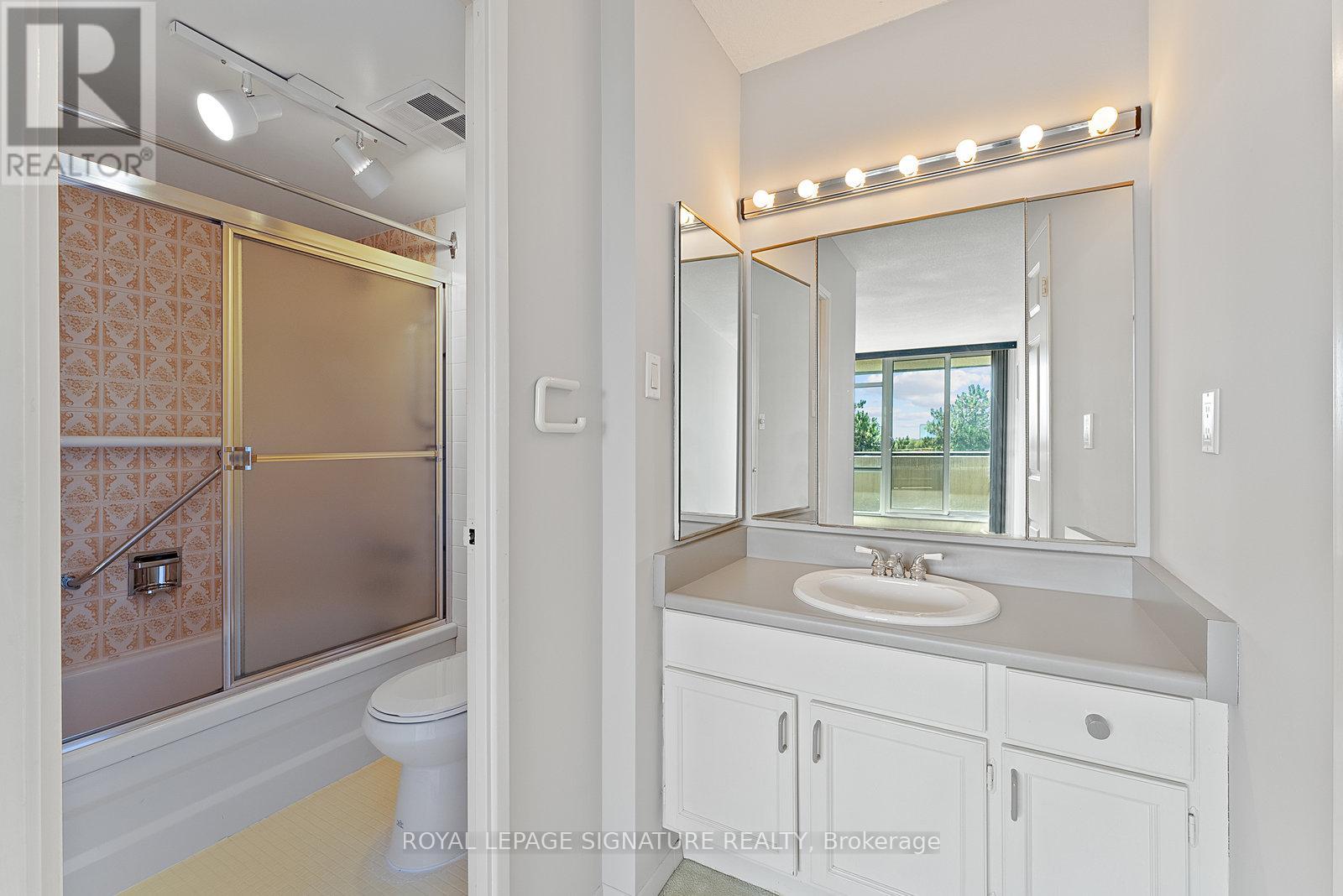 404 - 1555 Finch Avenue E, Toronto, Ontario  M2J 4X9 - Photo 45 - C12721628