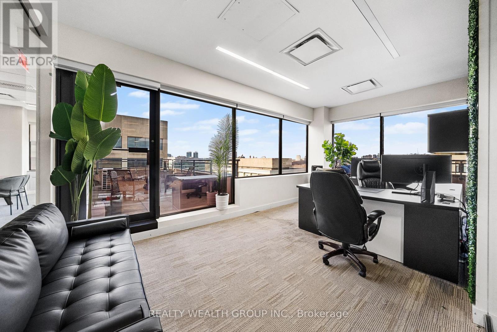 Penthouse - 255 Duncan Mill Road, Toronto, Ontario  M3B 3H9 - Photo 12 - C12721646