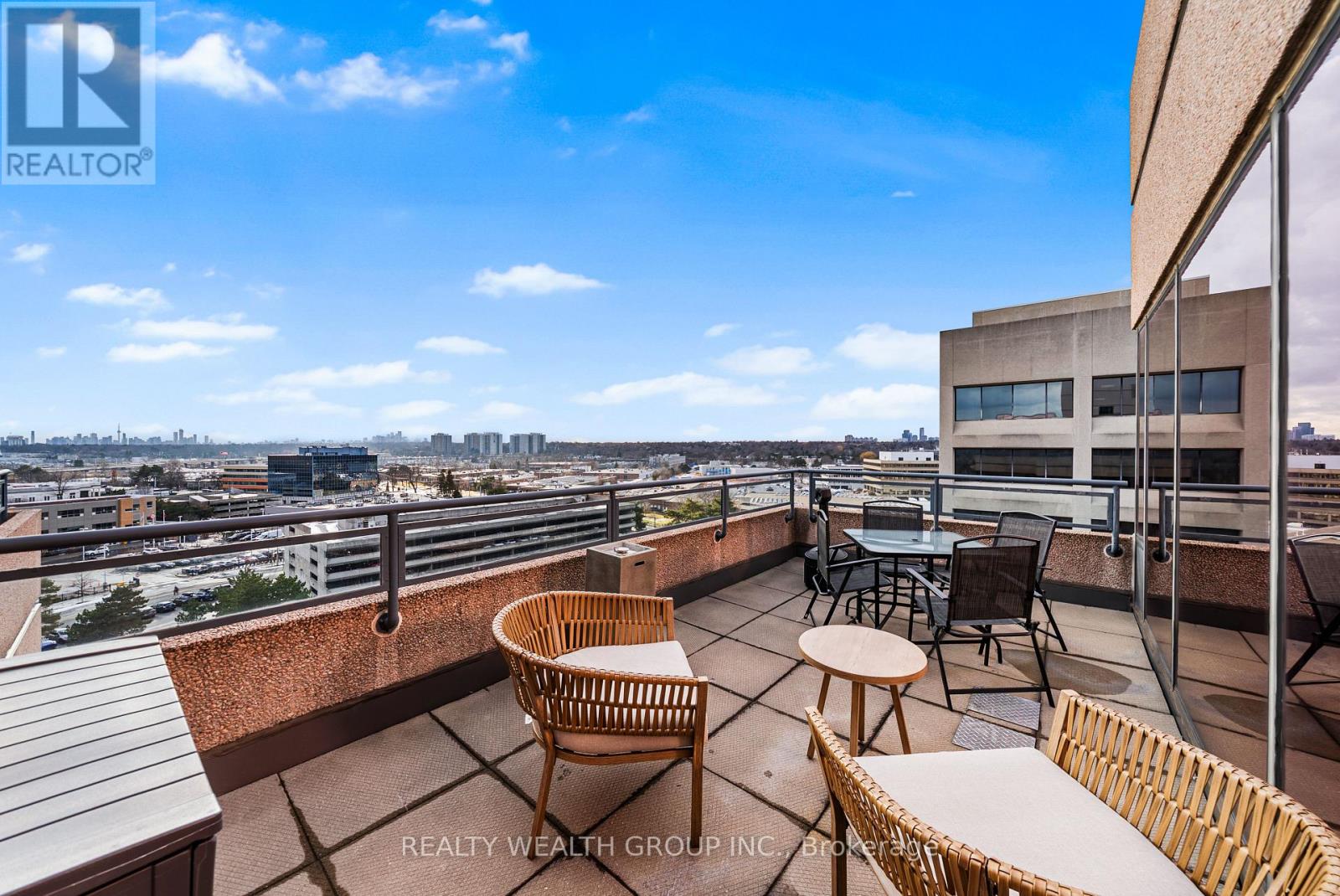 Penthouse - 255 Duncan Mill Road, Toronto, Ontario  M3B 3H9 - Photo 17 - C12721646