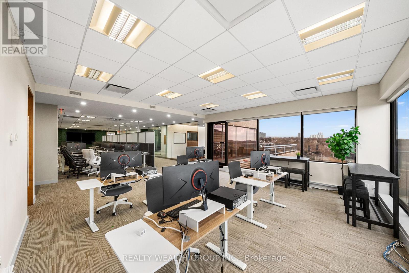 Penthouse - 255 Duncan Mill Road, Toronto, Ontario  M3B 3H9 - Photo 8 - C12721646