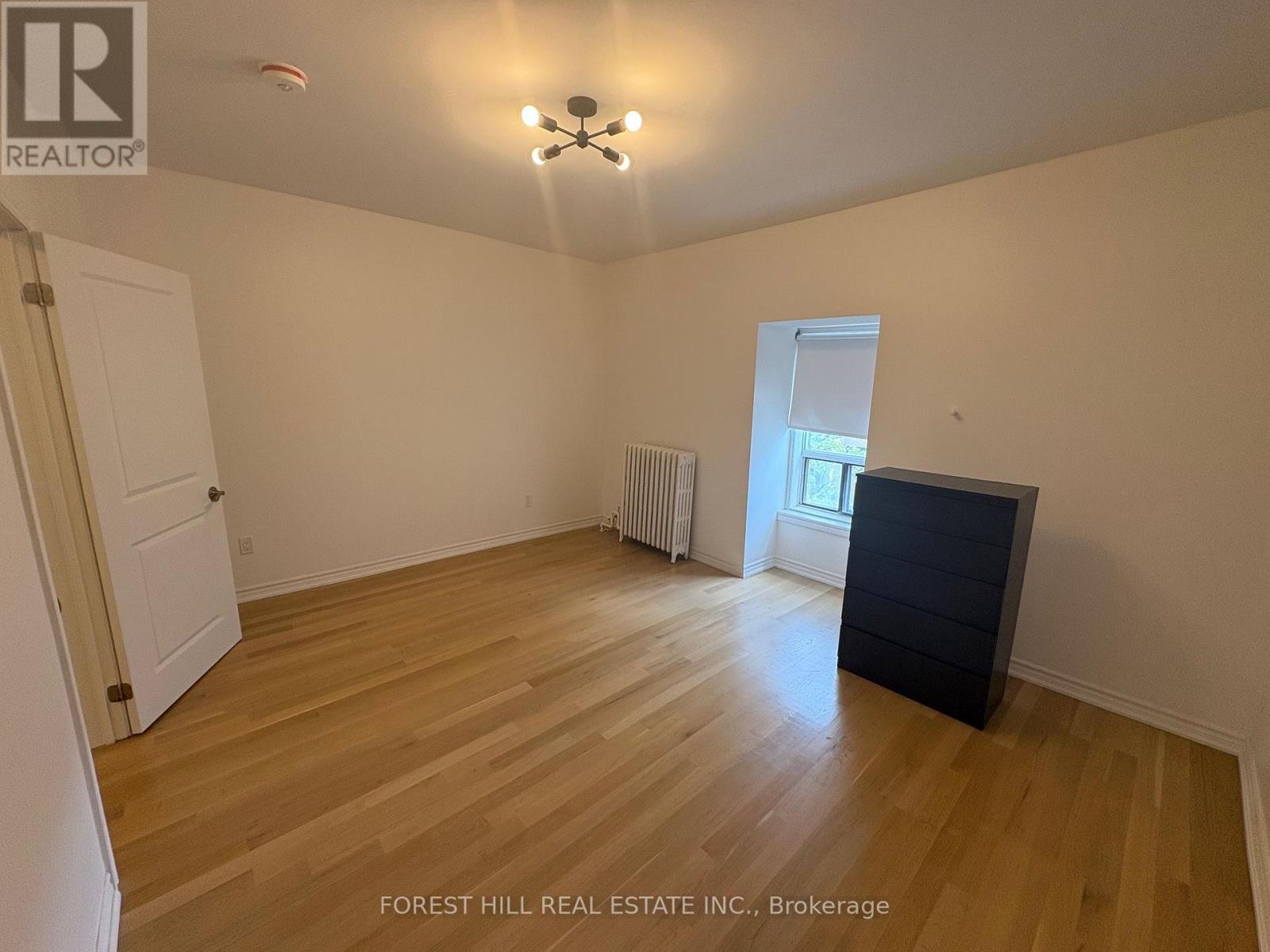 C - 756 QUEEN STREET W Toronto (Trinity-Bellwoods), ON M6J 1E9