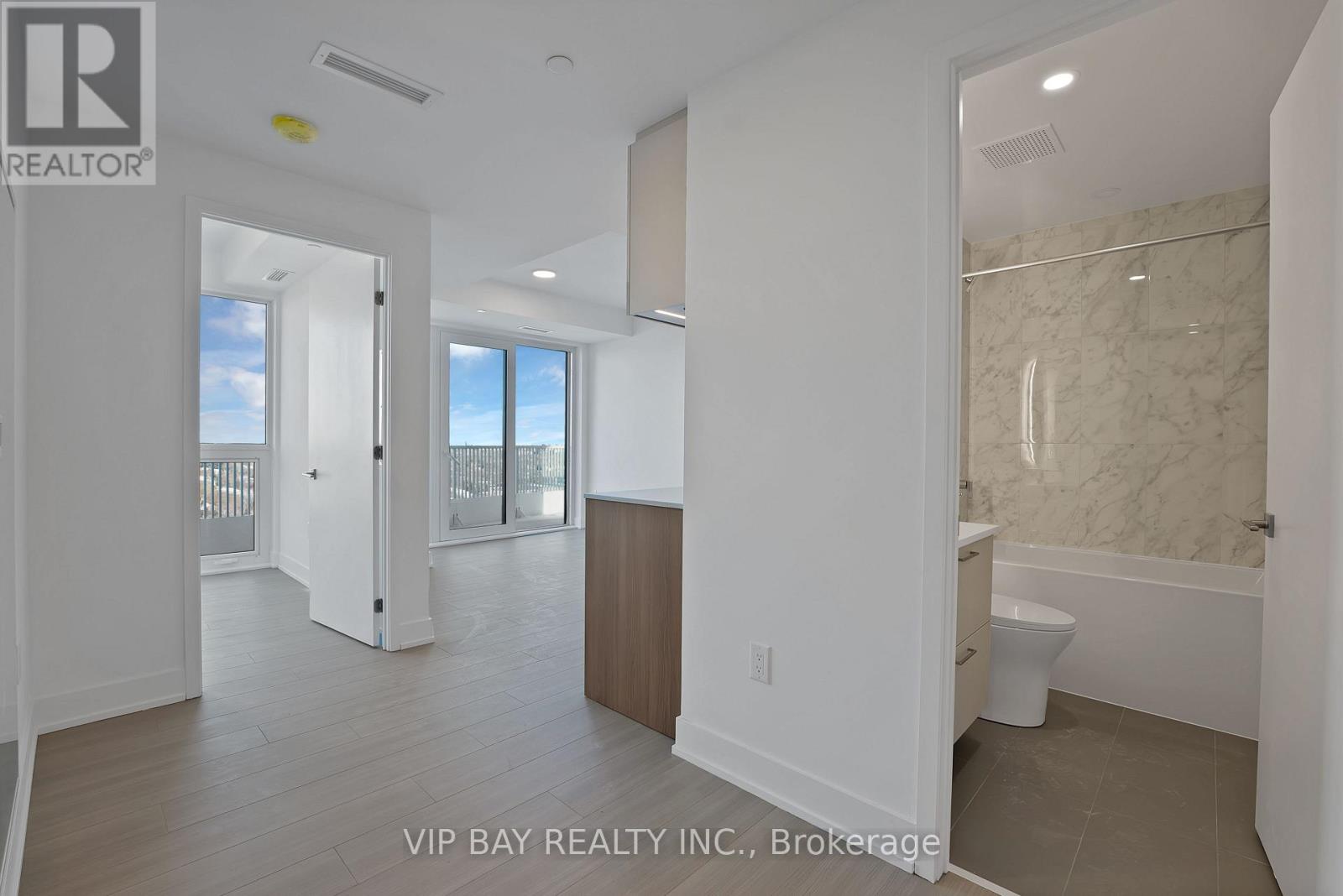 2009 - 36 Olive Ave Avenue, Toronto, Ontario  M2N 0M4 - Photo 4 - C12721696