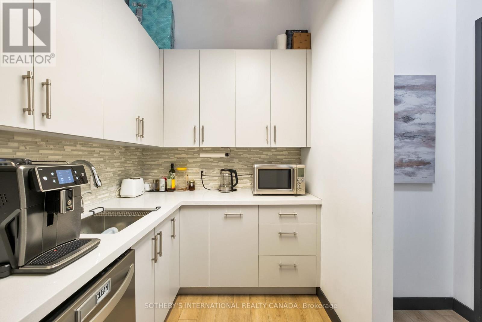 202 - 287 Macpherson Avenue, Toronto, Ontario  M4V 1A4 - Photo 12 - C12721752