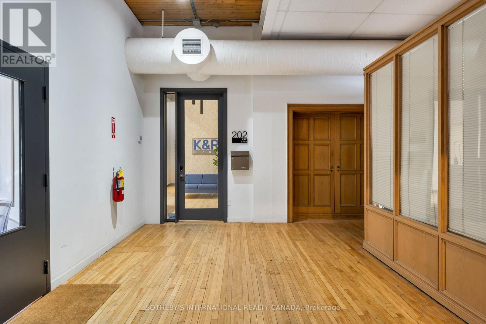 202 - 287 Macpherson Avenue, Toronto, Ontario  M4V 1A4 - Photo 13 - C12721752