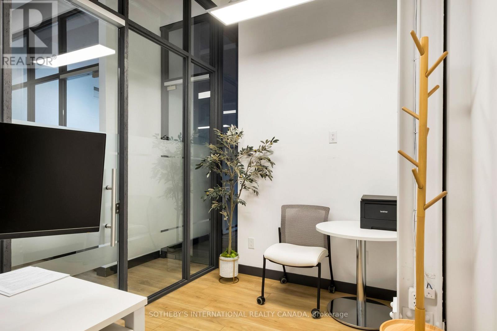 202 - 287 Macpherson Avenue, Toronto, Ontario  M4V 1A4 - Photo 7 - C12721752