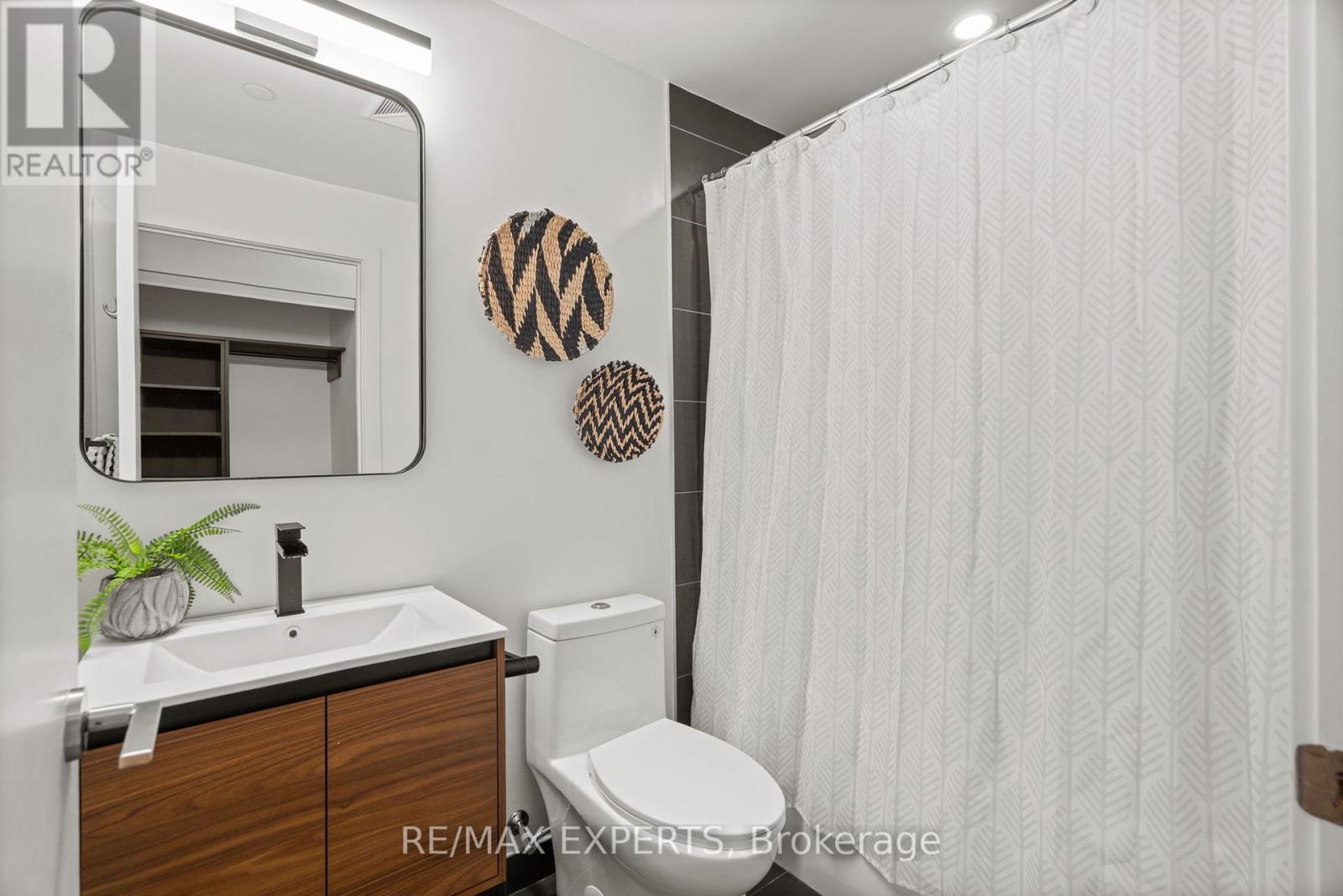 304 - 170 Chiltern Hill Road, Toronto (Humewood-Cedarvale), Ontario  M6C 0A9 - Photo 24 - C12721770