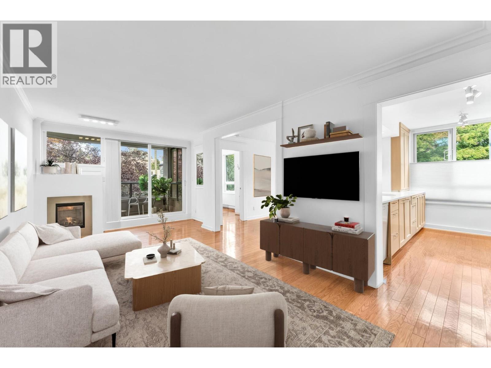 401 1330 Jervis Street, Vancouver, British Columbia  V6E 2E3 - Photo 1 - R3081006