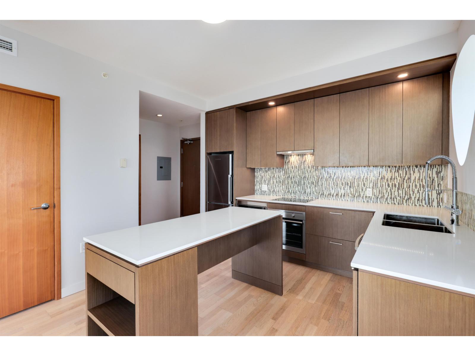 3301 13495 Central Avenue, Surrey, British Columbia  V3T 0K2 - Photo 8 - R3058274