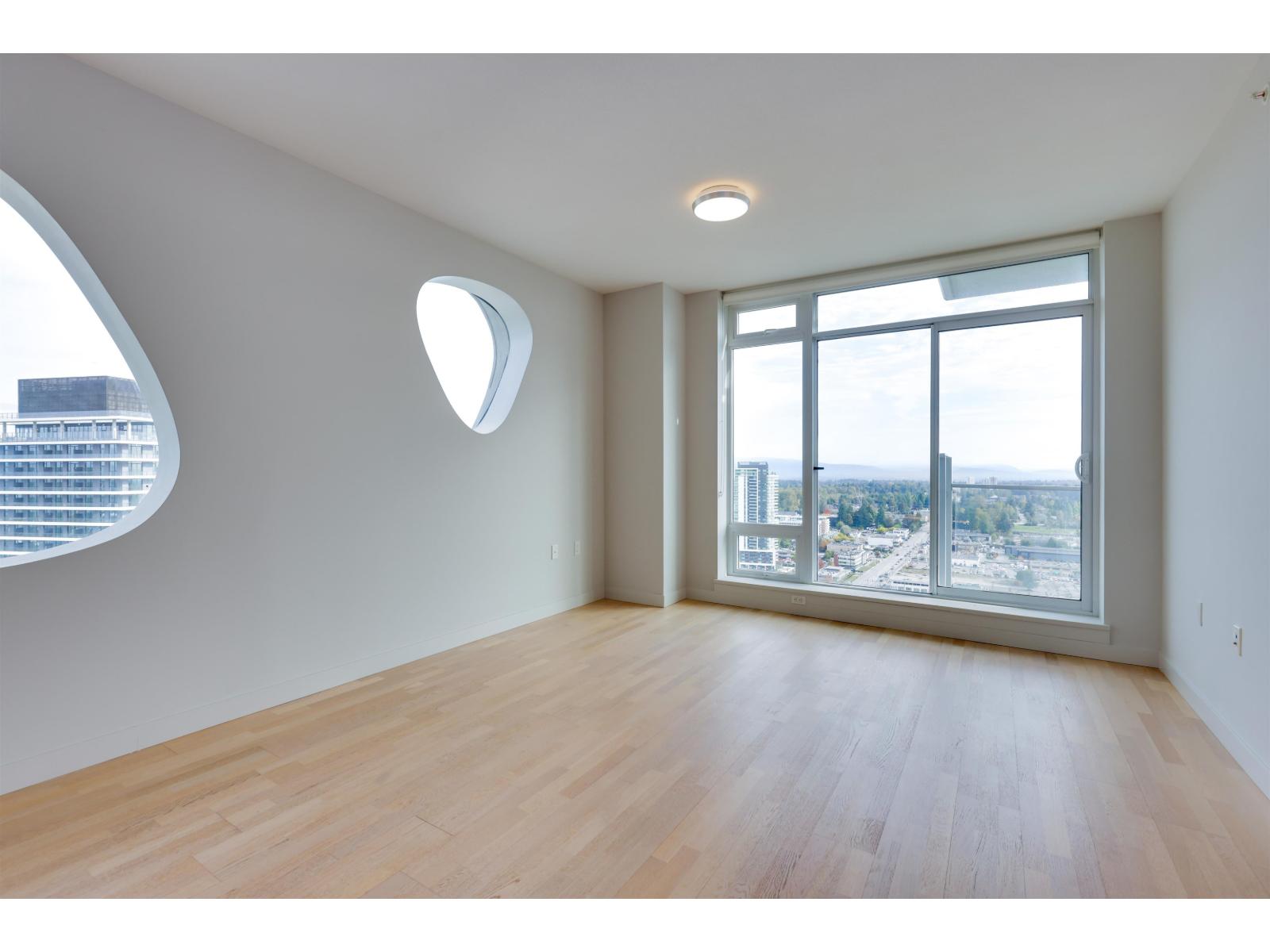 3301 13495 Central Avenue, Surrey, British Columbia  V3T 0K2 - Photo 9 - R3058274