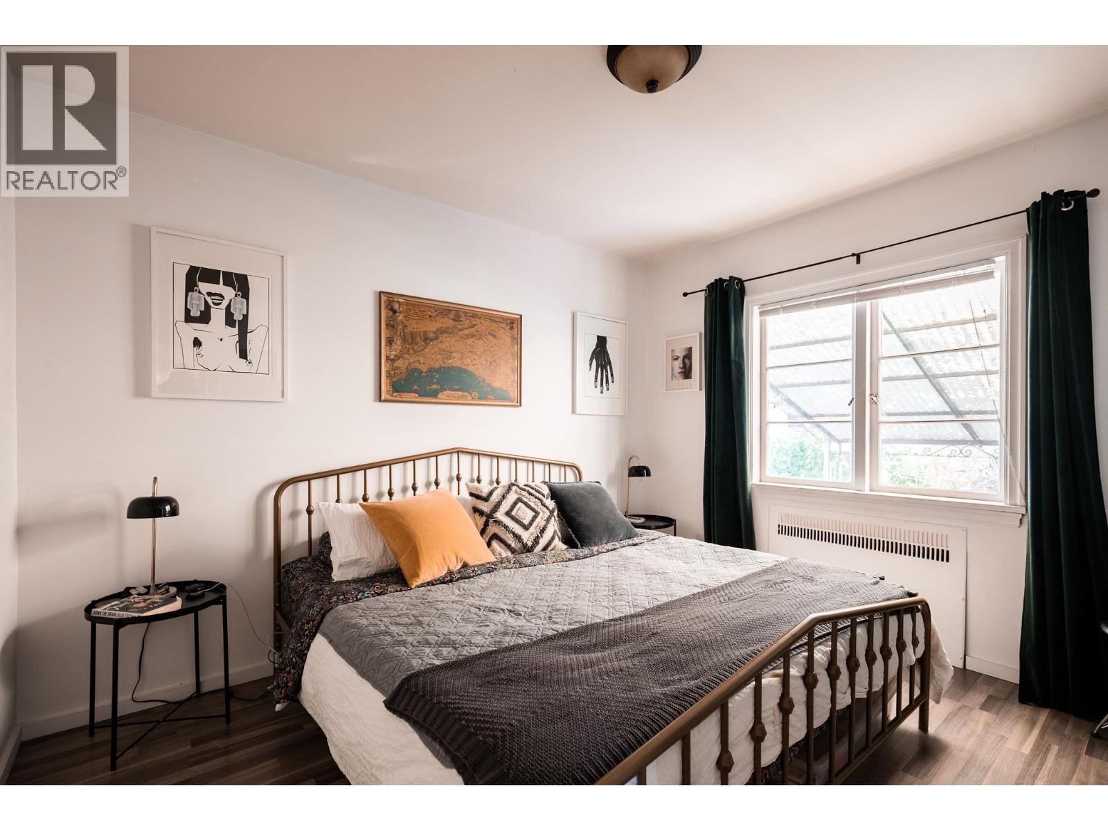 Listing Picture 10 of 40 : 228 E 26TH AVENUE, Vancouver / 溫哥華 - 魯藝地產 Yvonne Lu Group - MLS Medallion Club Member