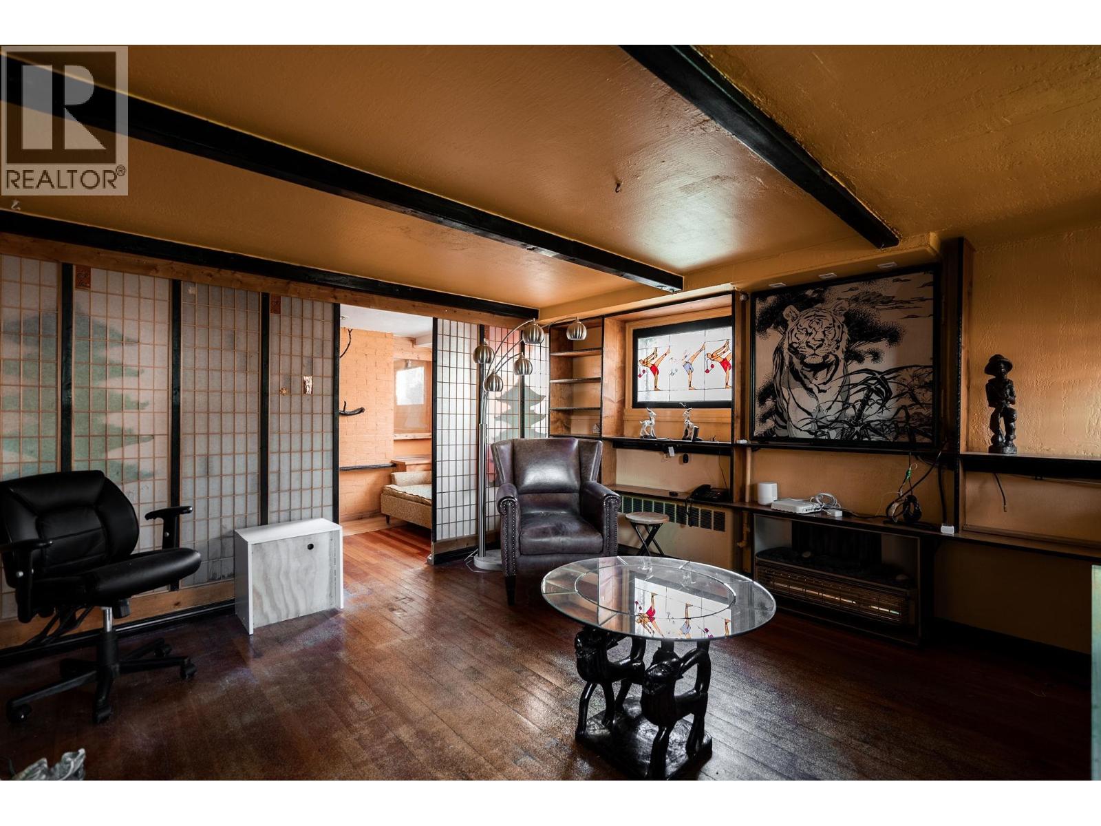 Listing Picture 15 of 40 : 228 E 26TH AVENUE, Vancouver / 溫哥華 - 魯藝地產 Yvonne Lu Group - MLS Medallion Club Member