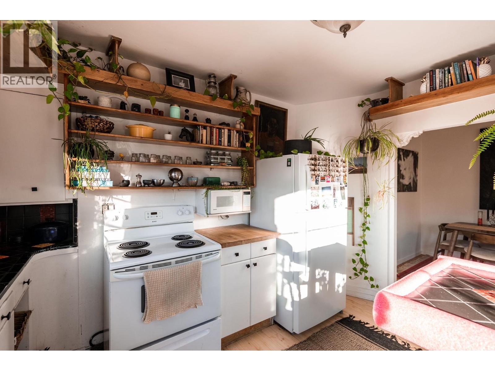 Listing Picture 7 of 40 : 228 E 26TH AVENUE, Vancouver / 溫哥華 - 魯藝地產 Yvonne Lu Group - MLS Medallion Club Member