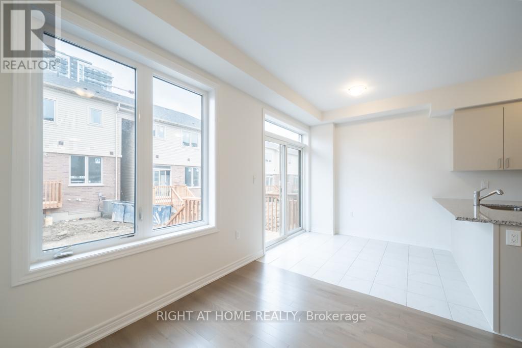 90 Air Dancer Crescent, Oshawa, Ontario  L1L 0V3 - Photo 6 - E12721548