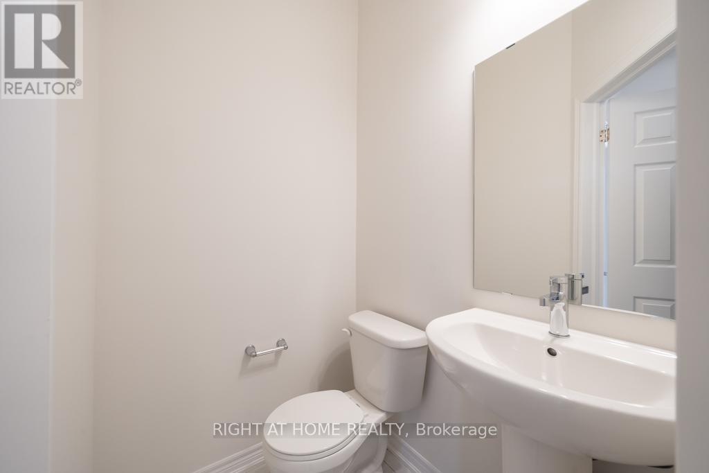 90 Air Dancer Crescent, Oshawa, Ontario  L1L 0V3 - Photo 9 - E12721548