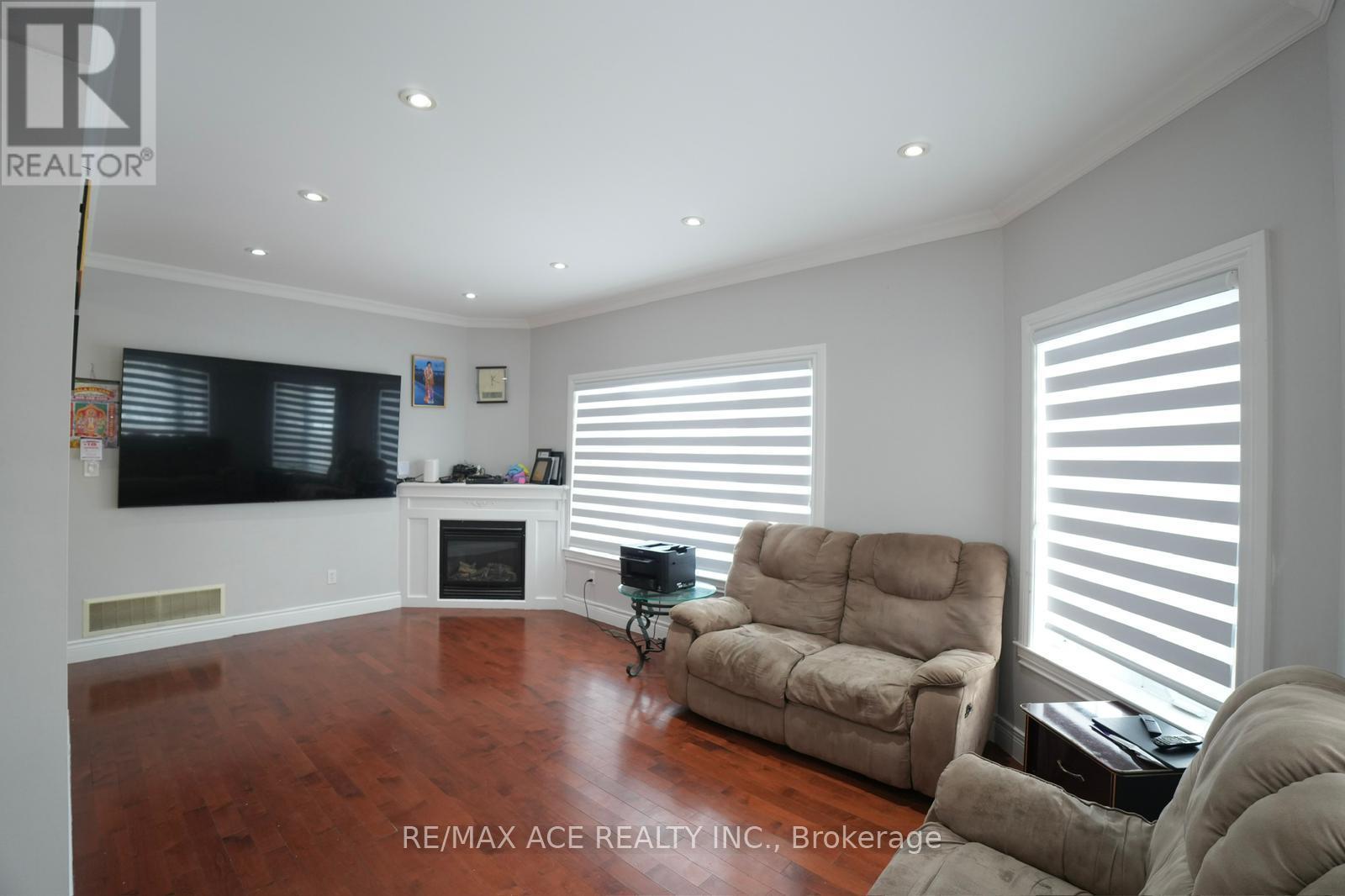 75 Grace Street, Toronto, Ontario  M1J 2L4 - Photo 6 - E12721706