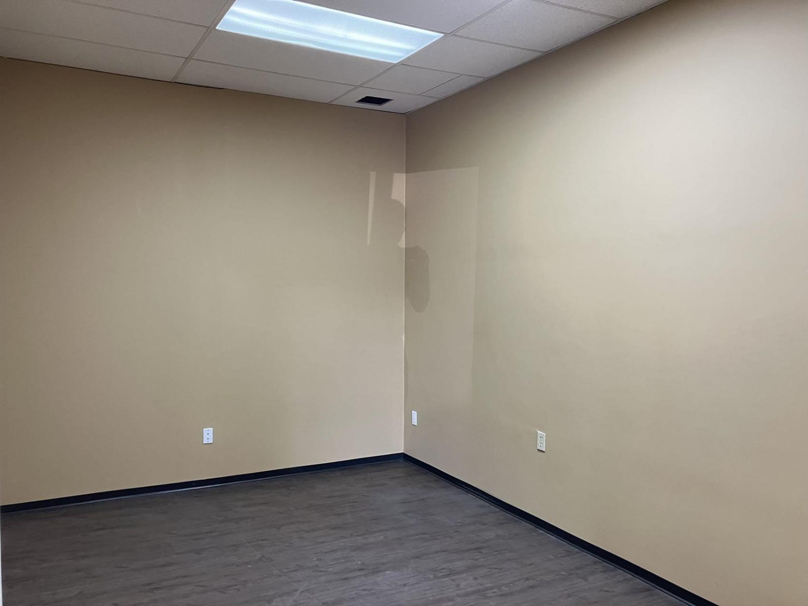 8591 132 Street, Surrey, British Columbia  V3W 4N8 - Photo 3 - C8075437