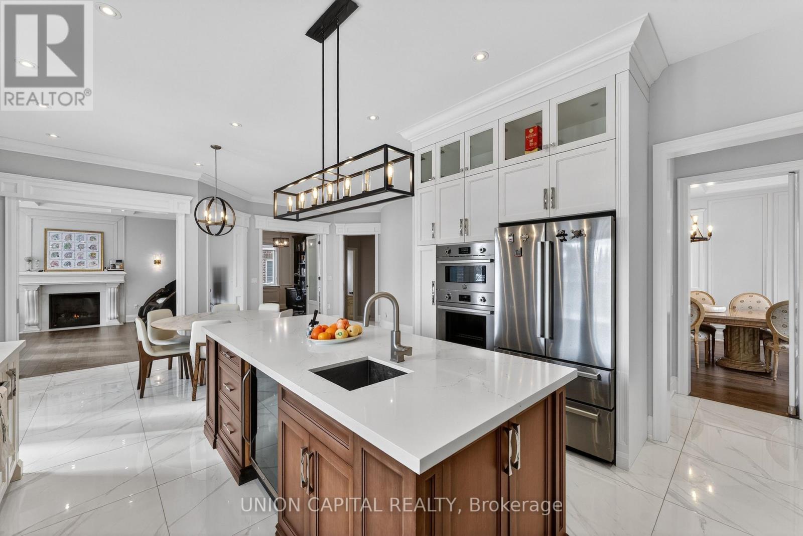 29 Elm Grove Avenue, Richmond Hill, Ontario  L4E 2T2 - Photo 10 - N12721714