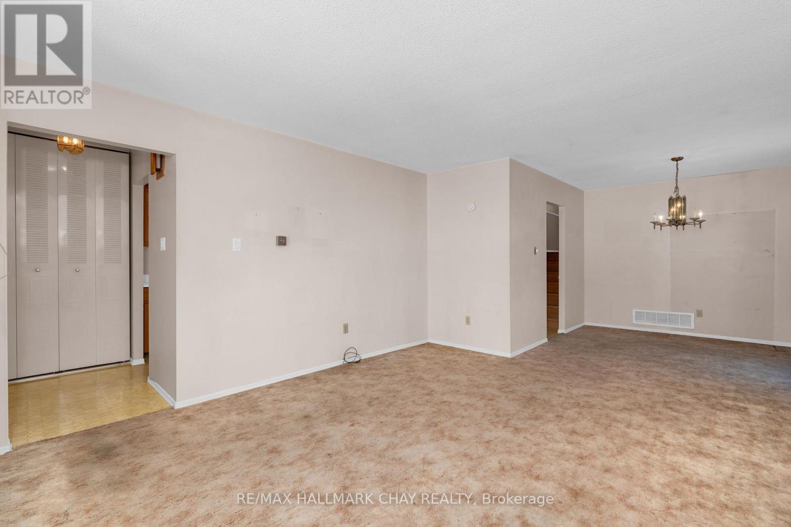 31 Springdale Drive, Barrie, Ontario  L4M 5A8 - Photo 14 - S12721684