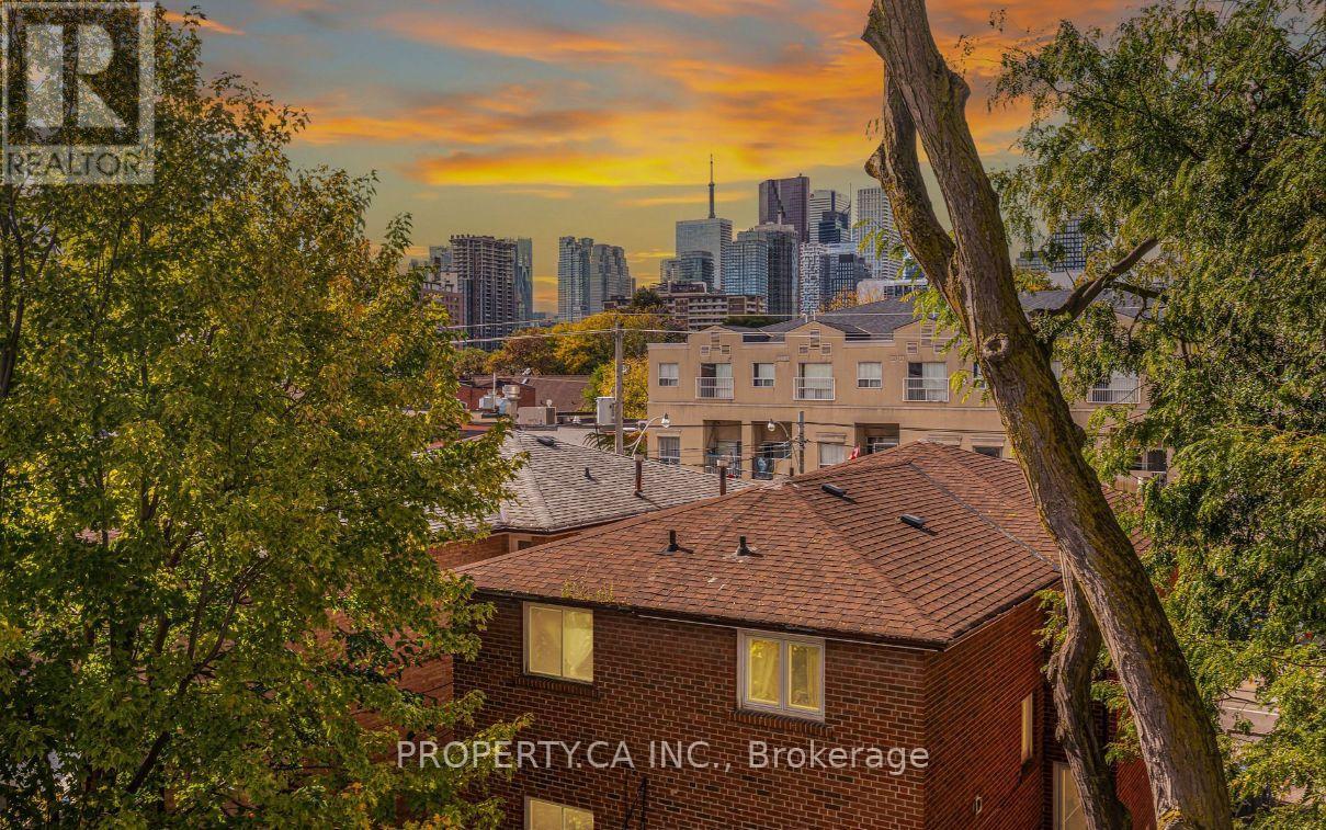 64 Arnold Avenue, Toronto, Ontario  M5A 3B2 - Photo 20 - C12720116