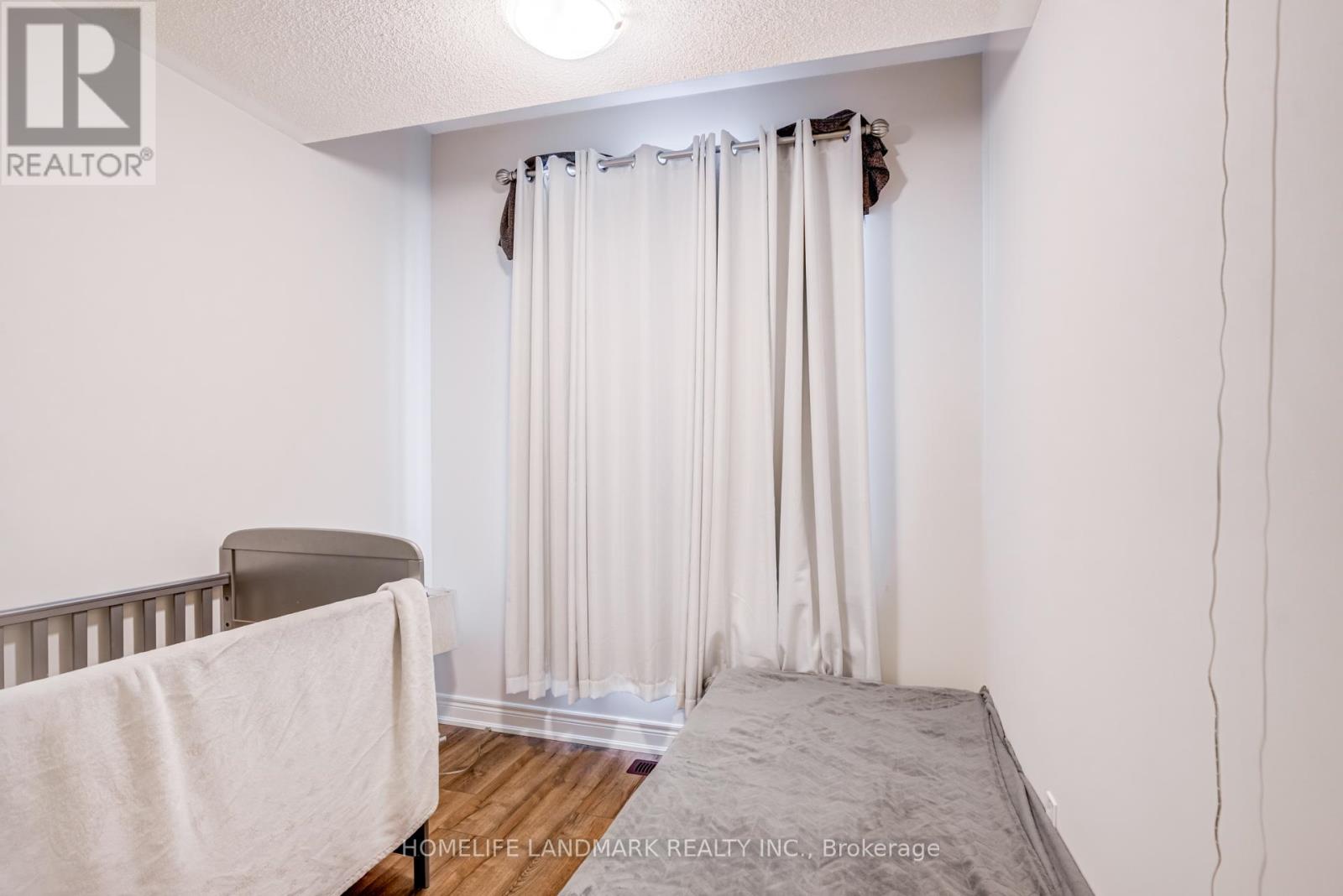 2844 Whites Road, Pickering, Ontario  L1X 0R6 - Photo 18 - E12721442