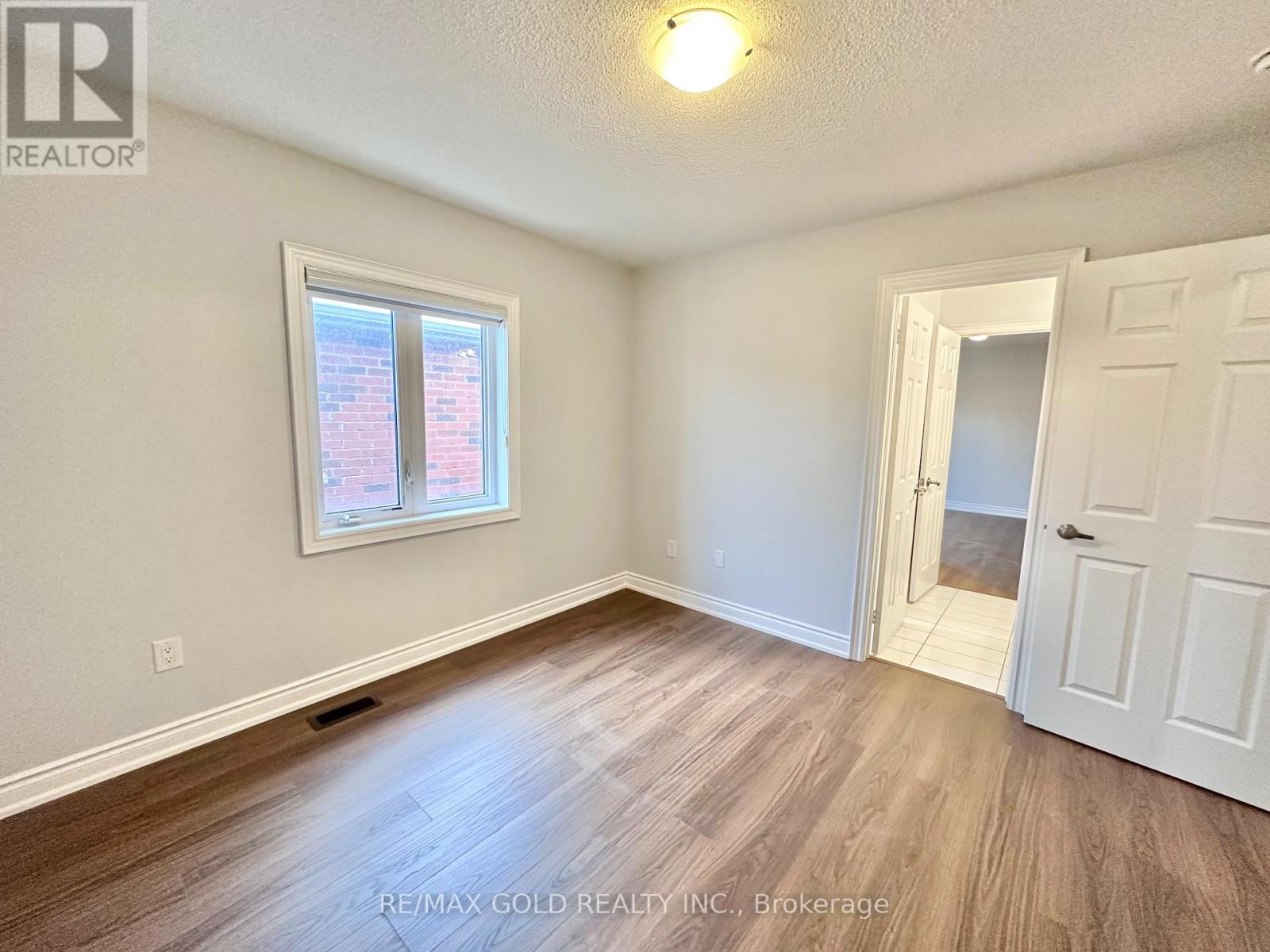 404 Grindstone Trail, Oakville, Ontario  L6H 0S1 - Photo 31 - W12721550