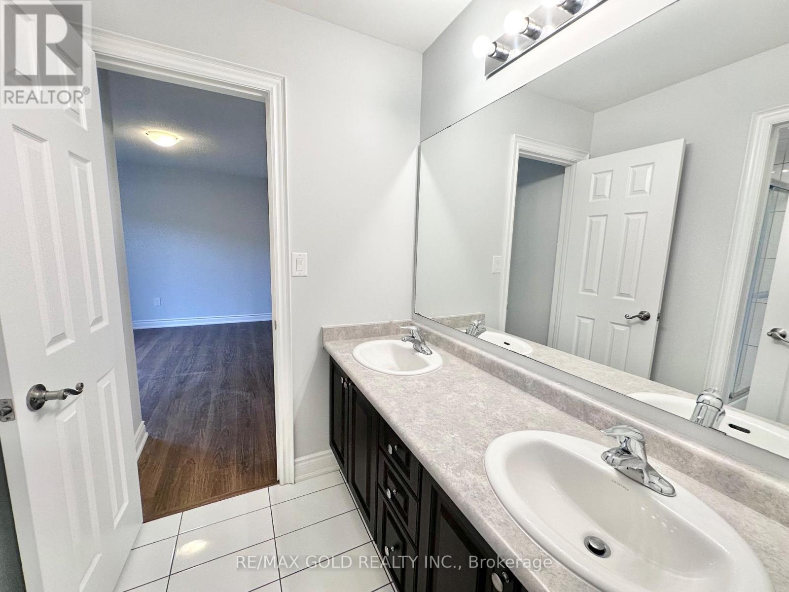 404 Grindstone Trail, Oakville, Ontario  L6H 0S1 - Photo 36 - W12721550