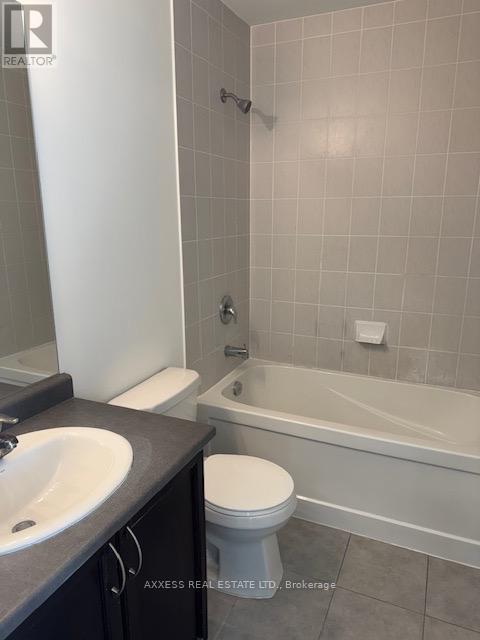 1912 - 339 Rathburn Road W, Mississauga, Ontario  L5B 0K6 - Photo 8 - W12721668