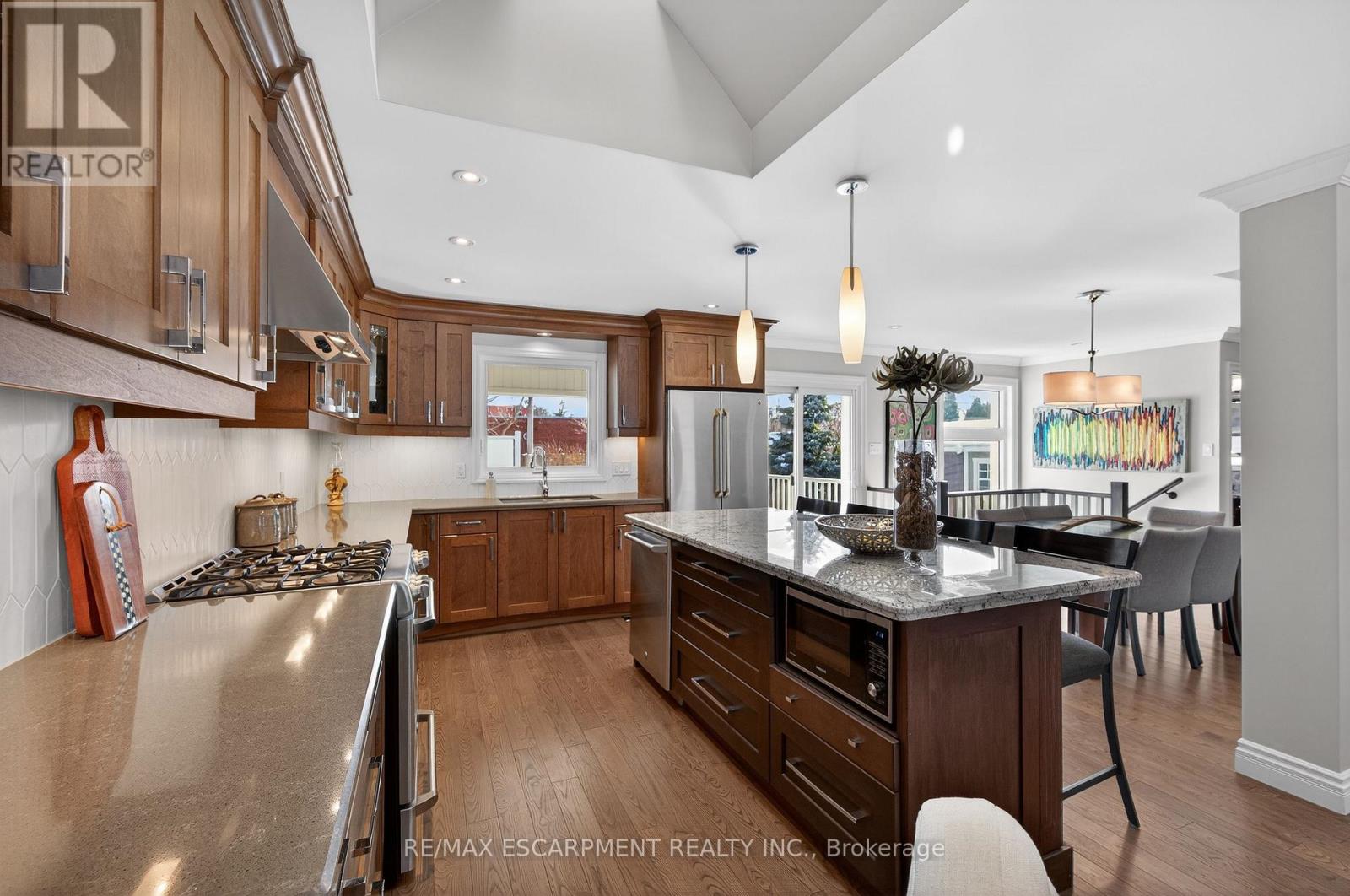 1428 Alfred Crescent, Burlington, Ontario  L7S 1K7 - Photo 10 - W12721680