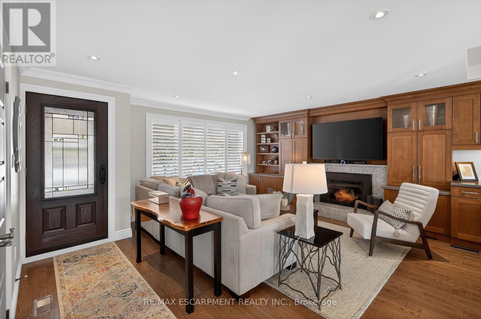 1428 Alfred Crescent, Burlington, Ontario  L7S 1K7 - Photo 4 - W12721680