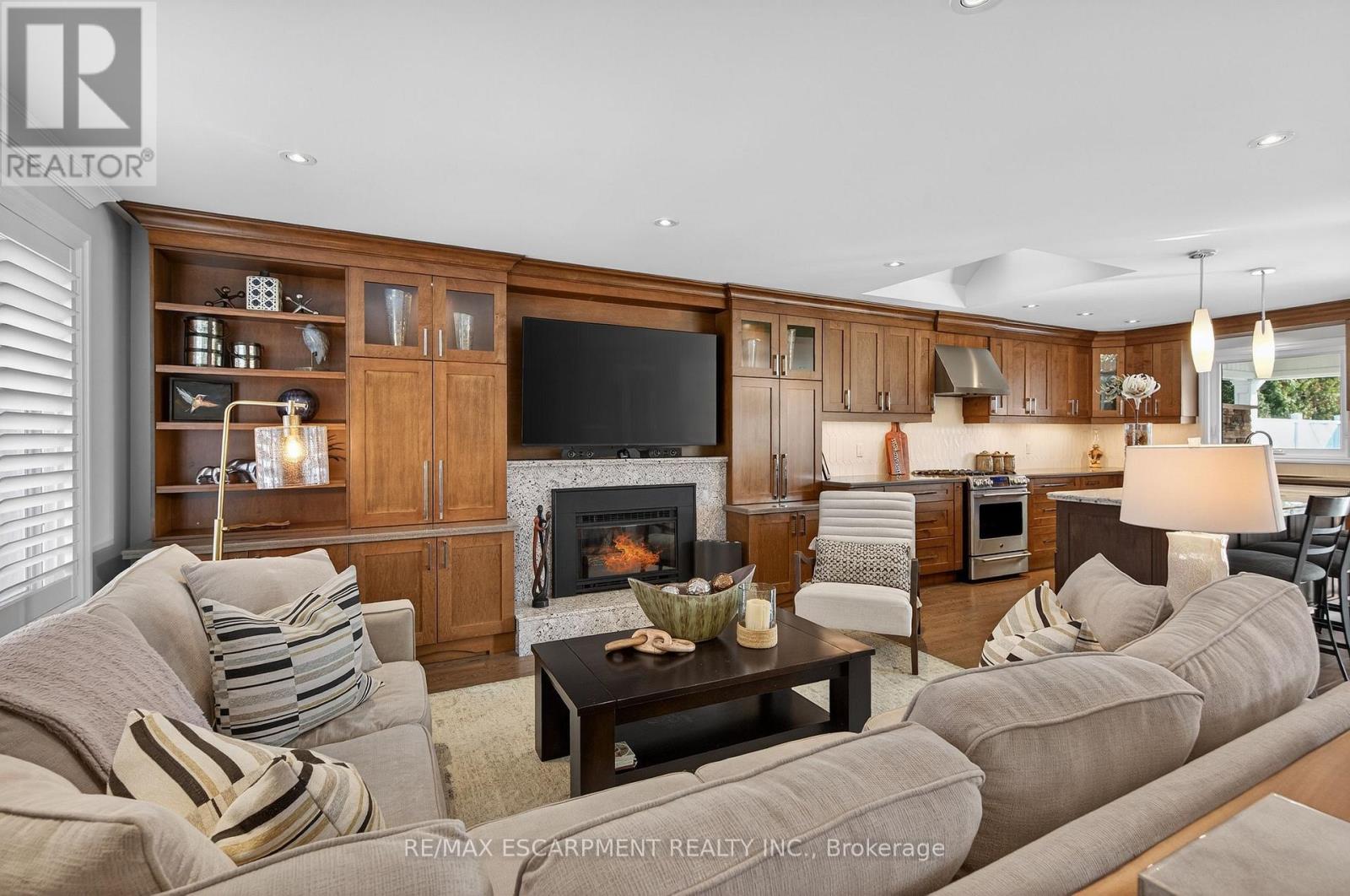 1428 Alfred Crescent, Burlington, Ontario  L7S 1K7 - Photo 7 - W12721680