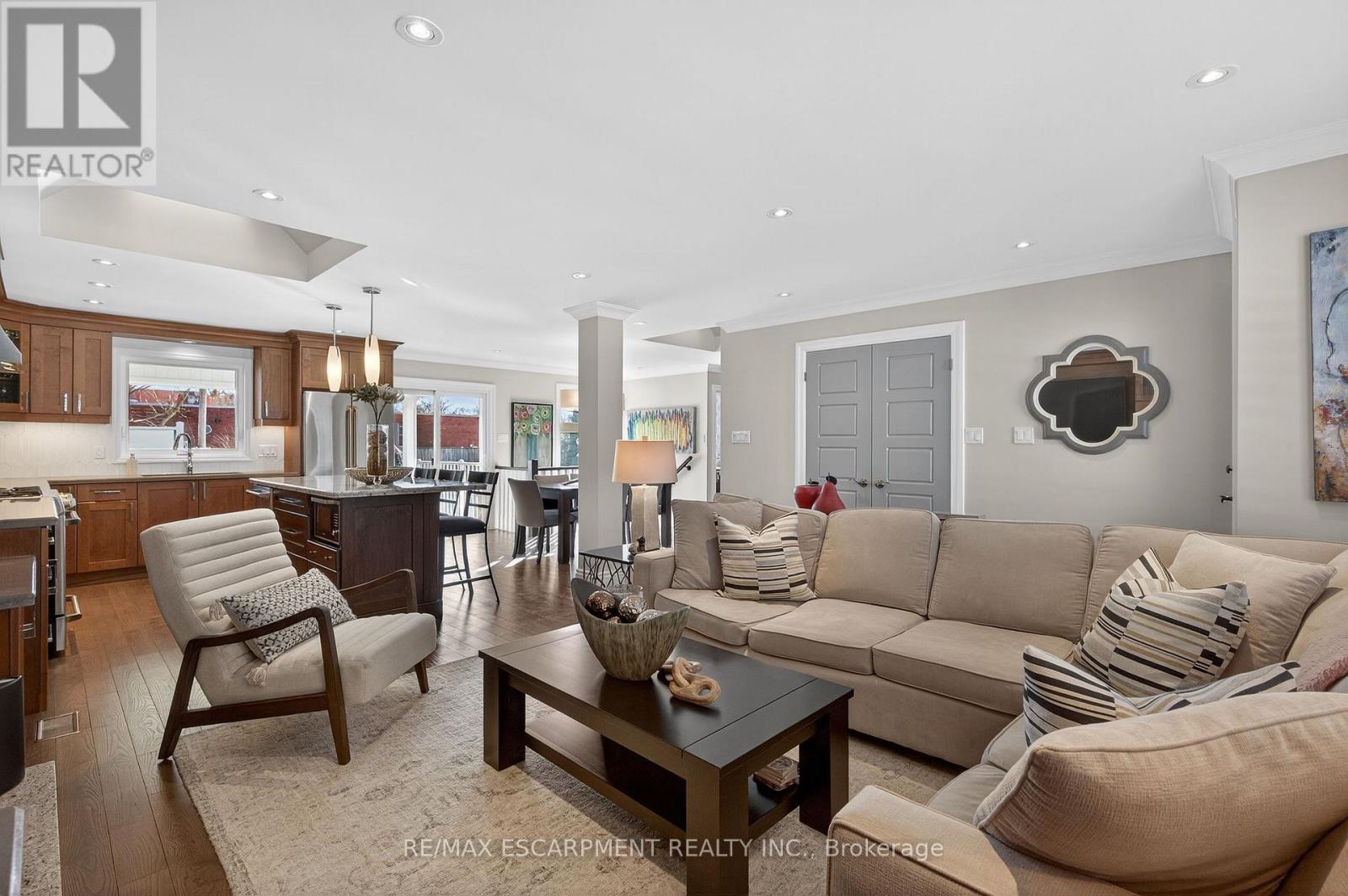 1428 Alfred Crescent, Burlington, Ontario  L7S 1K7 - Photo 8 - W12721680