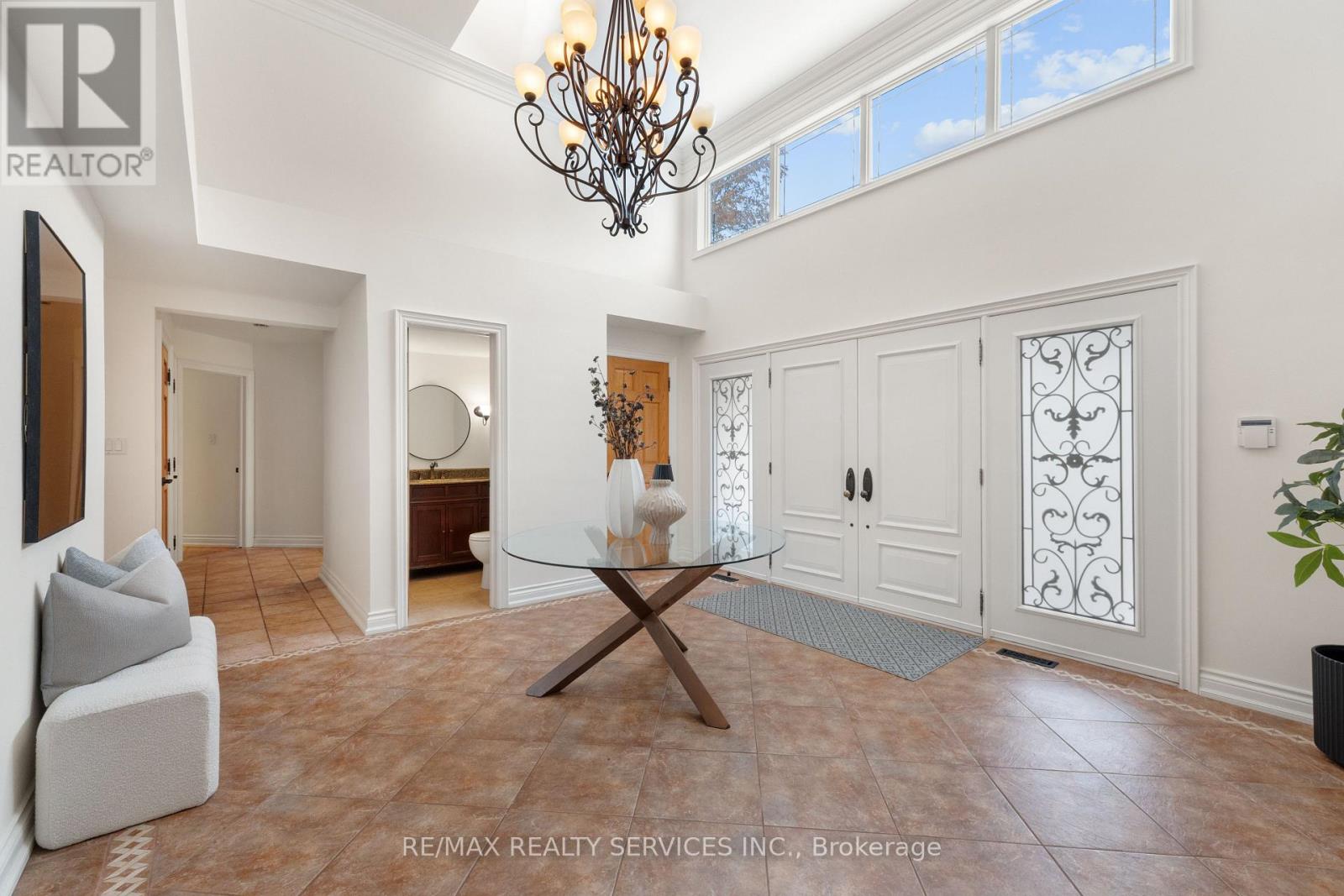 546 Conservation Drive, Brampton, Ontario  L6Z 0B8 - Photo 6 - W12721710