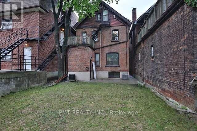 Main - 7 Harvard Avenue, Toronto, Ontario  M6R 1C5 - Photo 11 - W12721726