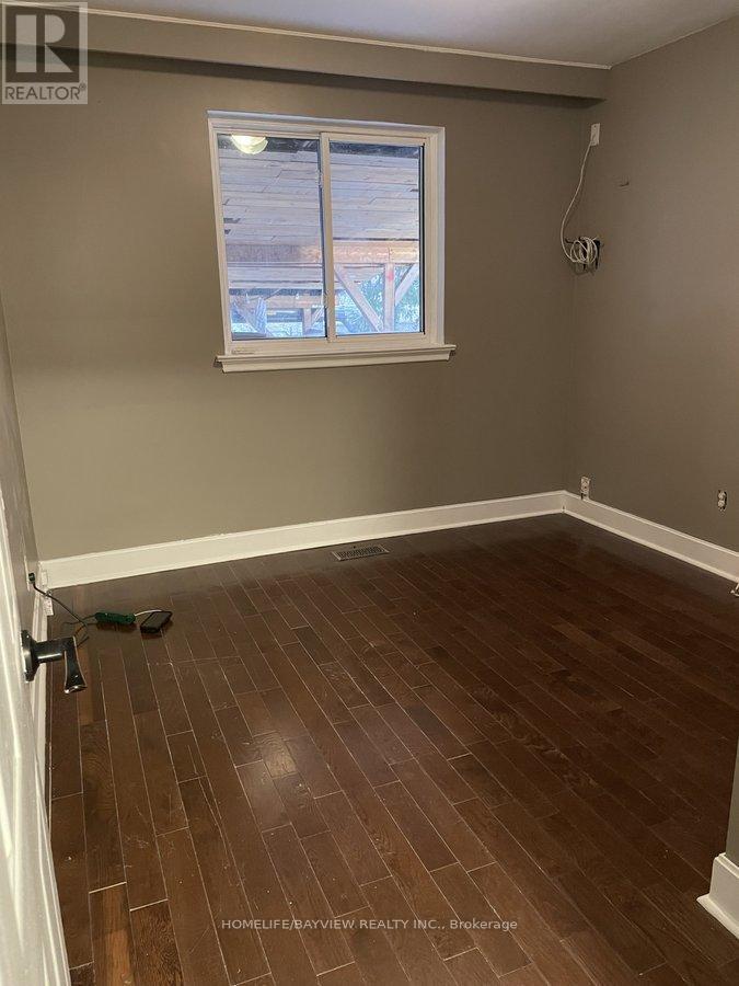 67 Neames Crescent, Toronto, Ontario  M3L 1K8 - Photo 10 - W12721756