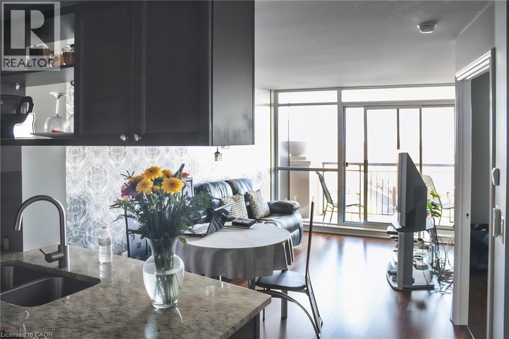 2379 Central Park Drive Unit# 707, Oakville, Ontario  L6H 0E3 - Photo 2 - 40800424