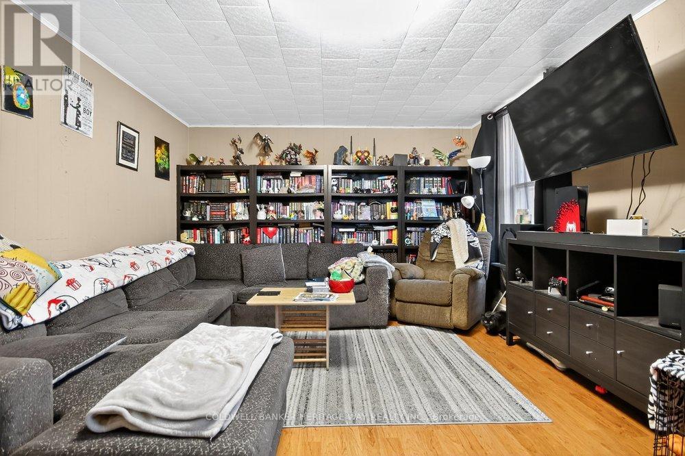 48 Main Street W, Mississippi Mills, Ontario  K0A 1A0 - Photo 5 - X12526874