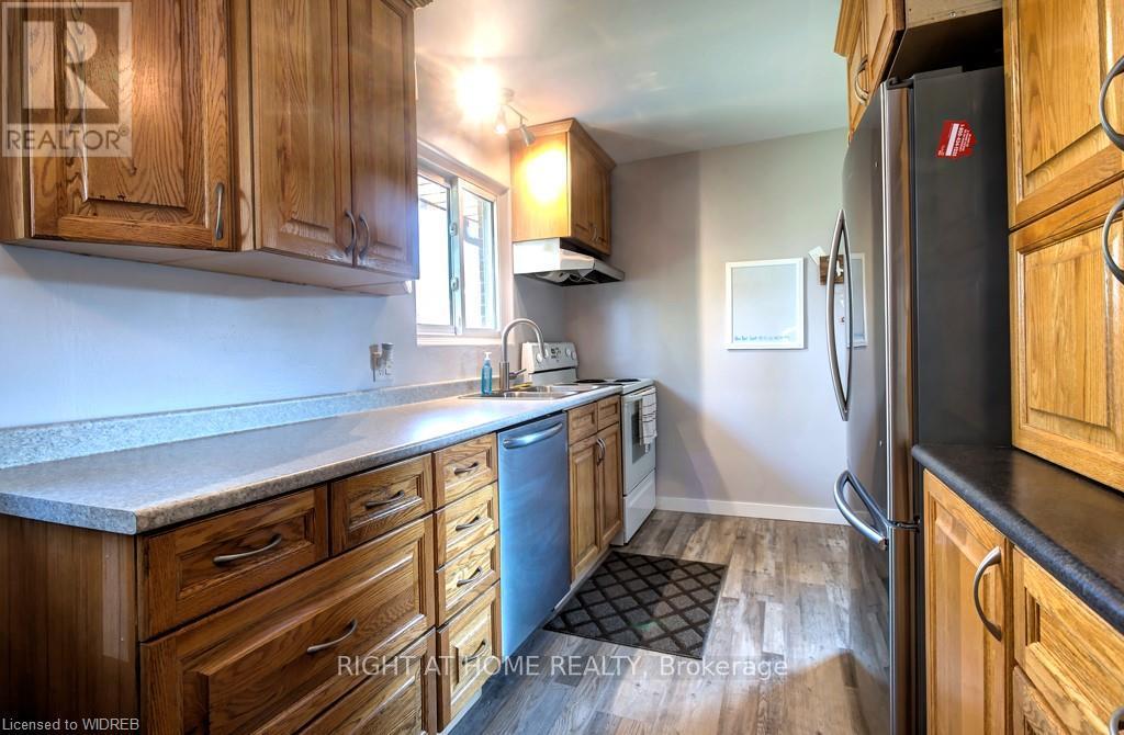 338 Springbank Avenue N, Woodstock, Ontario  N4S 7R6 - Photo 7 - X12721766