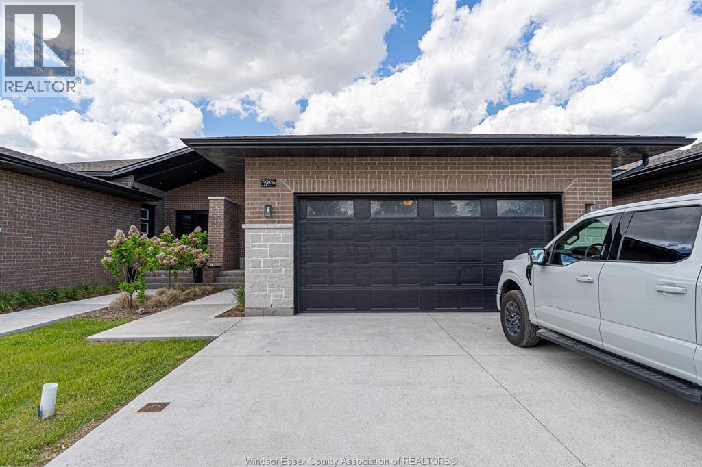 MLS# 26001757: 526 LILY MAC, Windsor, Canada