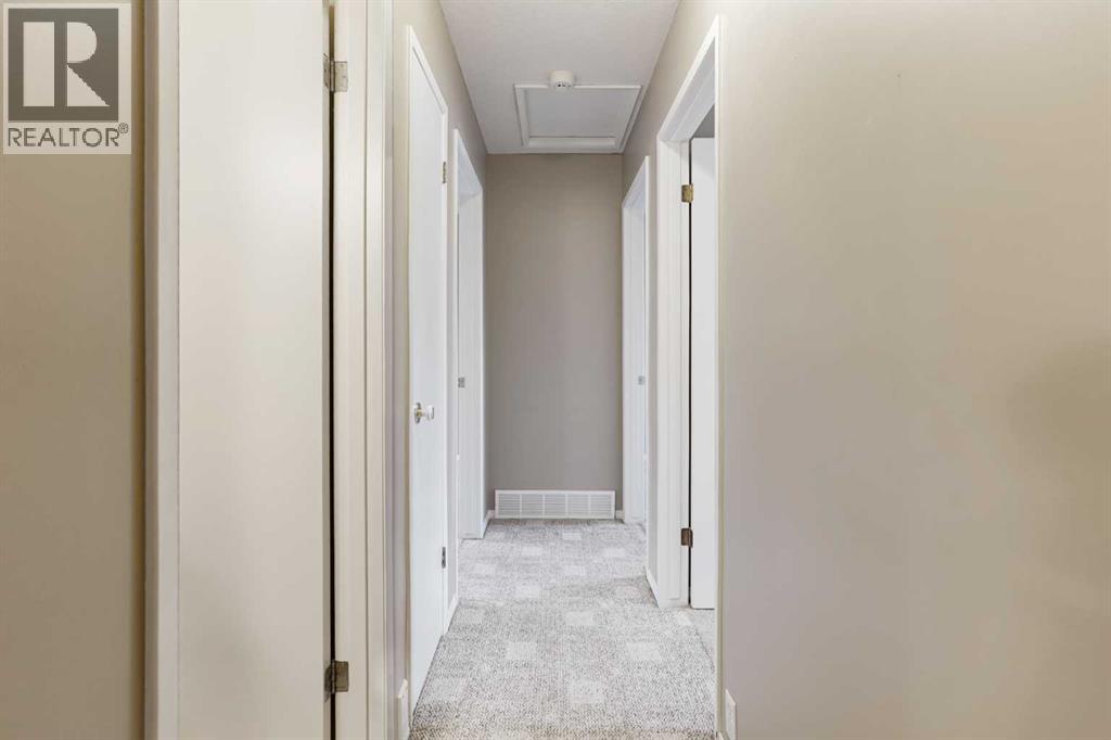 2035 19 Avenue N, Lethbridge, Alberta  T1H 4G4 - Photo 9 - A2280785