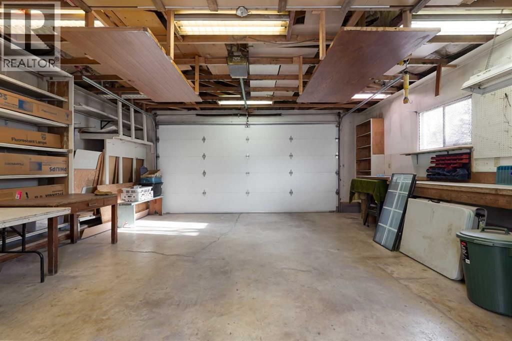 2035 19 Avenue N, Lethbridge, Alberta  T1H 4G4 - Photo 40 - A2280785