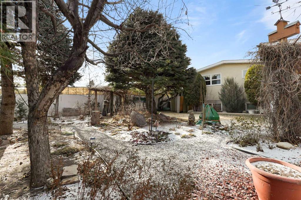 2035 19 Avenue N, Lethbridge, Alberta  T1H 4G4 - Photo 38 - A2280785