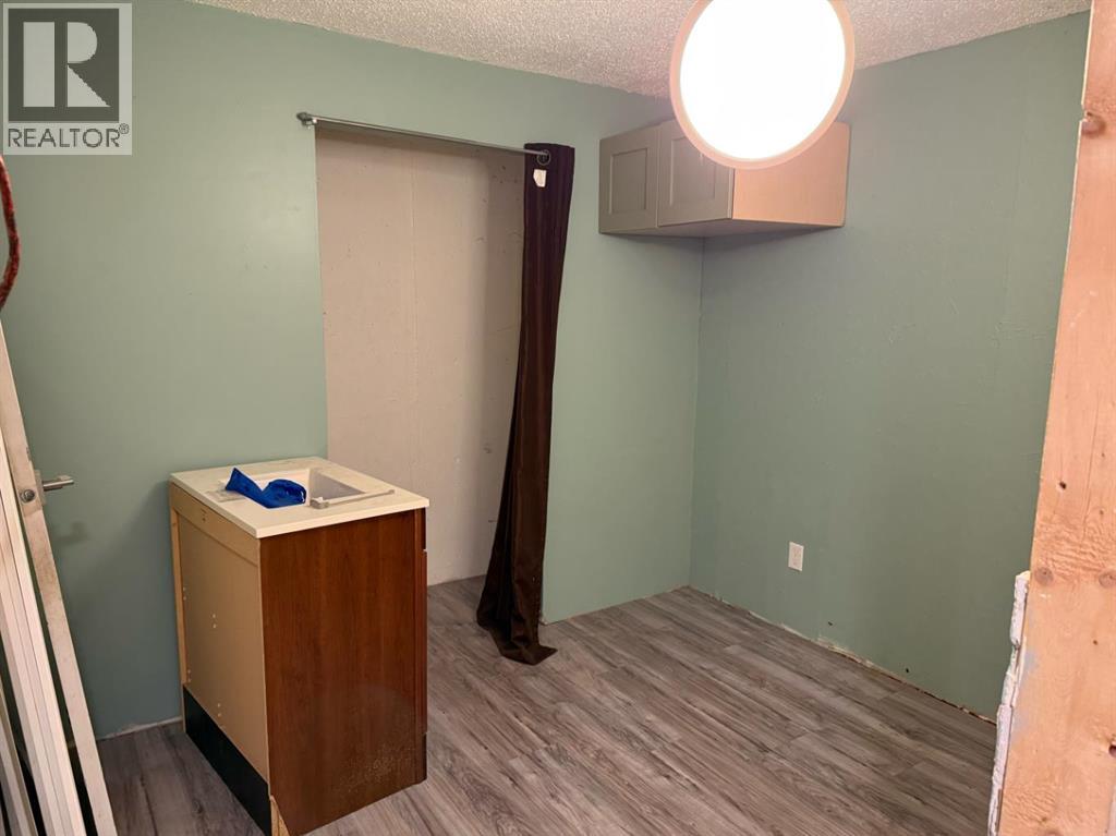 19 Kallbom Crescent, Whitecourt, Alberta  T7S 1E2 - Photo 13 - A2270396