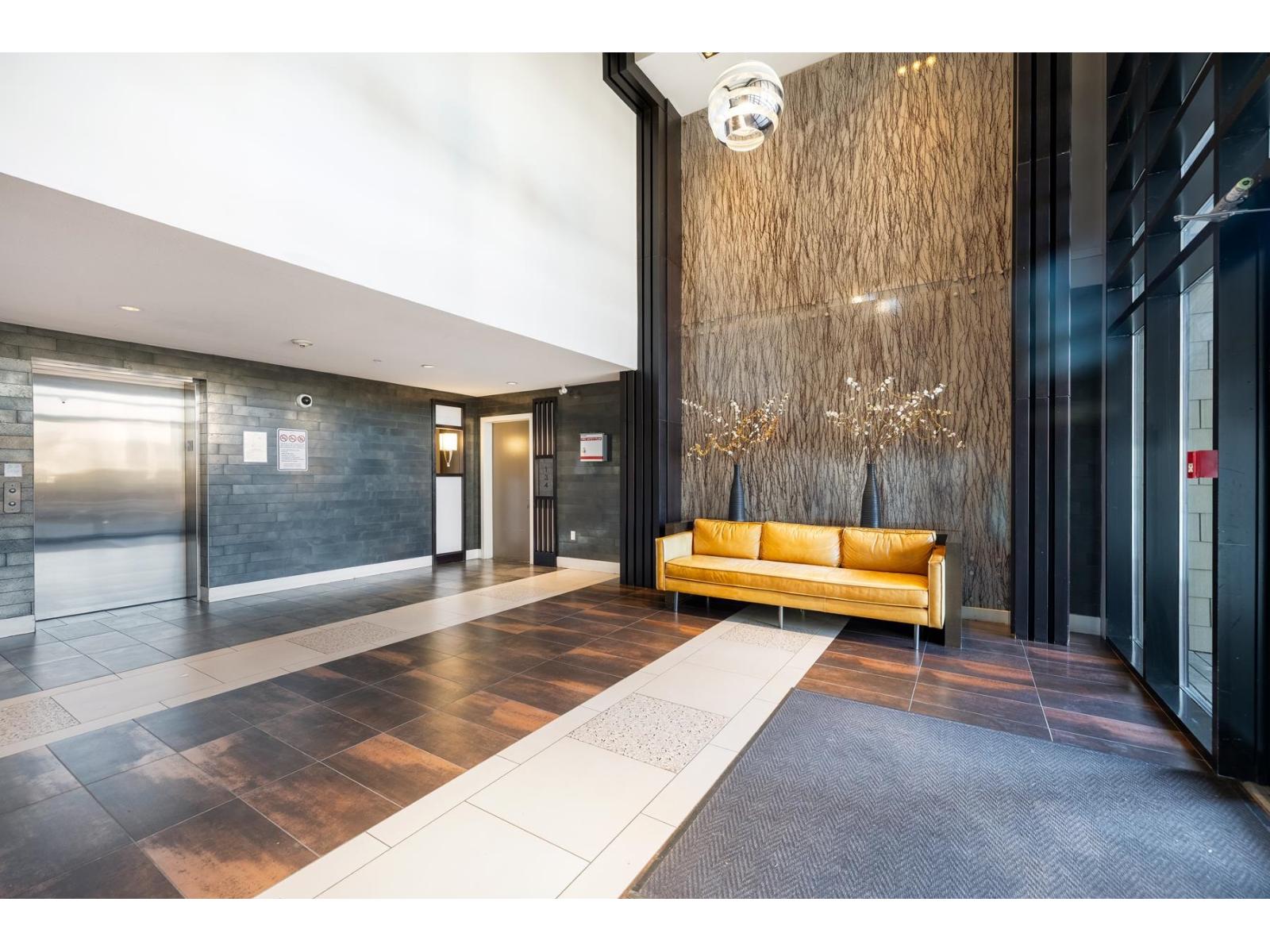 318 6628 120 Street, Surrey, British Columbia  V3W 1T7 - Photo 3 - R3082264