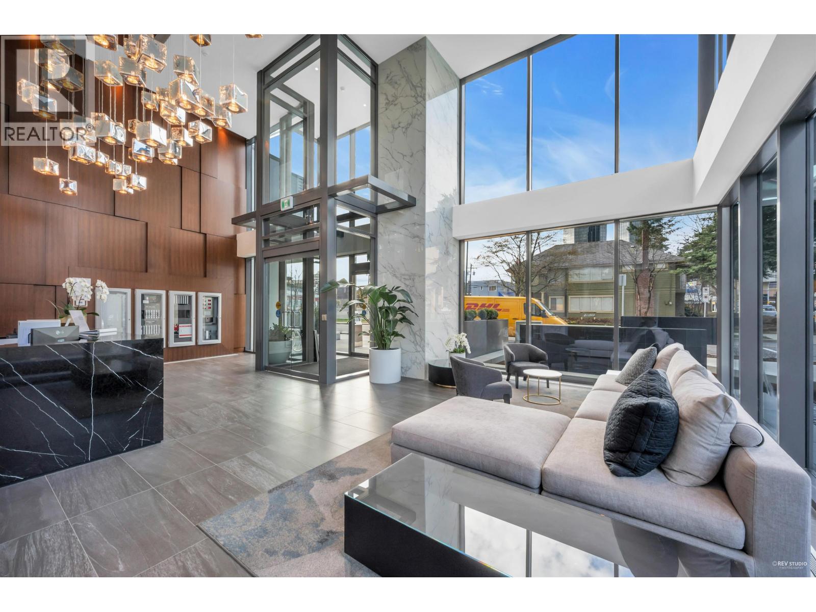 Listing Picture 27 of 39 : 1205 4711 HAZEL STREET, Burnaby / 本拿比 - 魯藝地產 Yvonne Lu Group - MLS Medallion Club Member