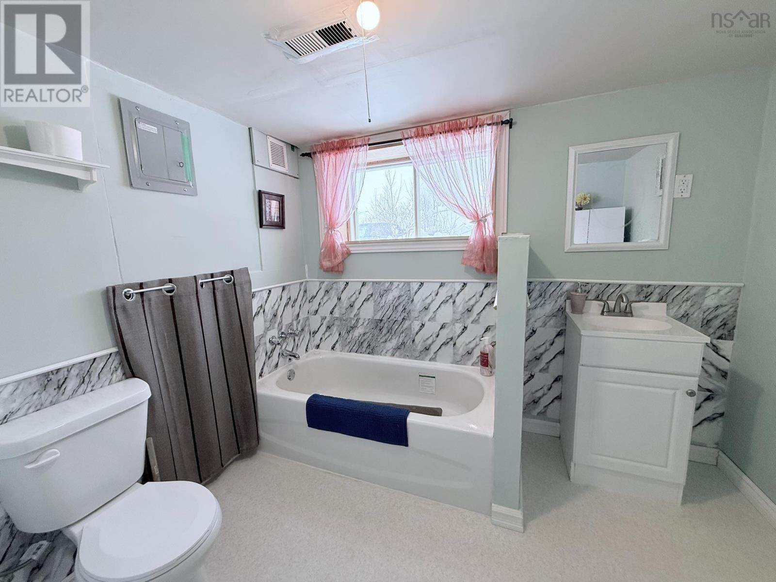 111 Grandview Avenue, Trenton, Nova Scotia B0K 1X0 - Photo 31 - 202601229