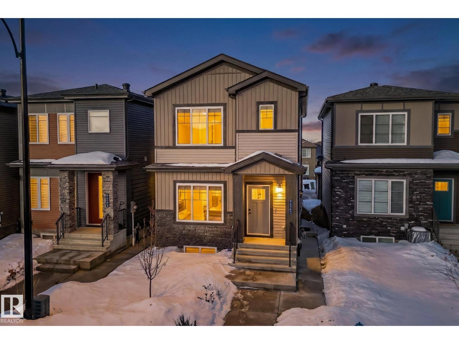 1141 Goldfinch Cres Nw, Edmonton, Alberta T5S 0R1 - Photo 2 - E4470777