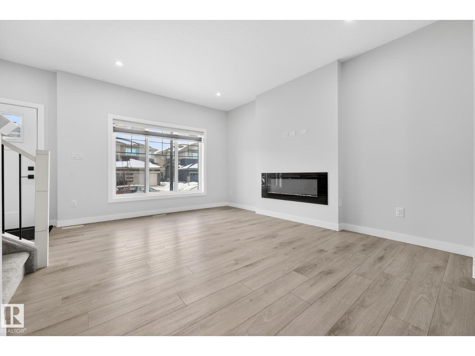 1141 Goldfinch Cres Nw, Edmonton, Alberta T5S 0R1 - Photo 8 - E4470777